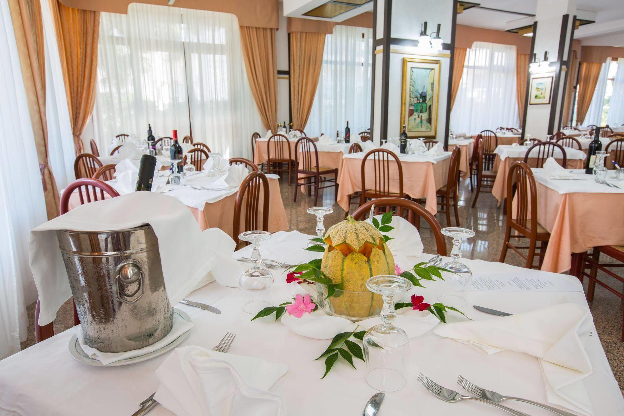 Hotel Mediterraneo Vieste Zewnętrze zdjęcie